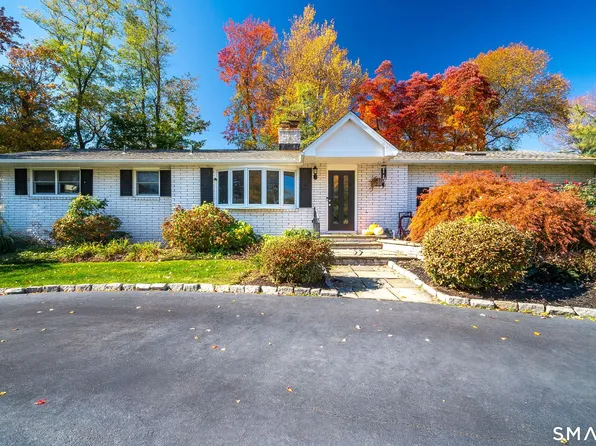 22 Valley Brook Lane, North Haven, CT 06473