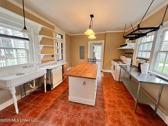 15th image of this home