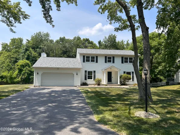 31 Lori Drive, Niskayuna, NY 12309