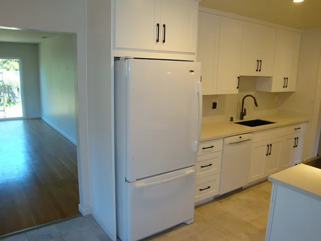 851 Standish Rd — Photo 8