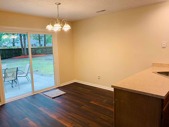 5th image of 8460 Battle Forest Dr