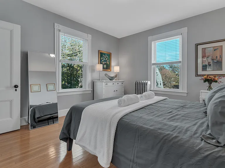 70 Humboldt Ave — Photo 20