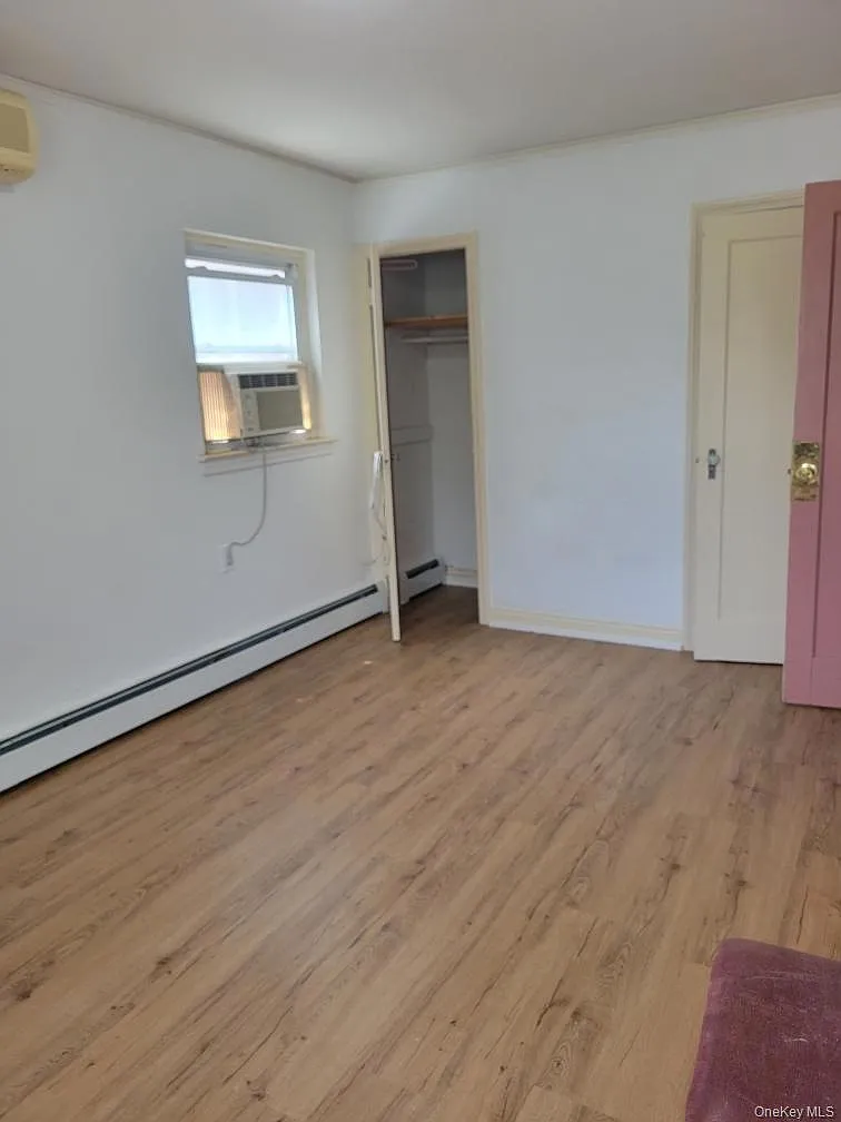 3 bed, 800 sqft, $3,800 — Photo 3