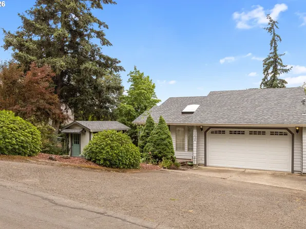 1434 SE Kane St, Roseburg, OR 97470