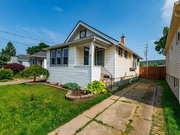7 Norwood St, Saint Catharines, ON L2R 1B7