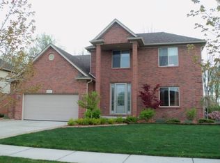 8607 Washington Woods Dr, Washington, MI 48094
