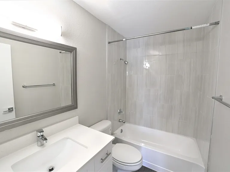 Centennial Place Apartments — Photo 18