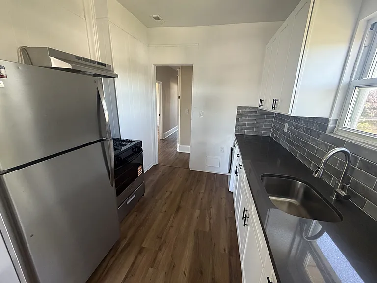 55 Ramsey Ave #3 — Photo 3