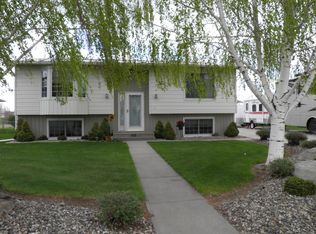 168 Snapper Dr, Forsyth, MT 59327