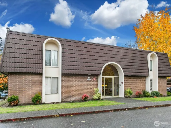 11006 NE 68th Street #806, Kirkland, WA 98033