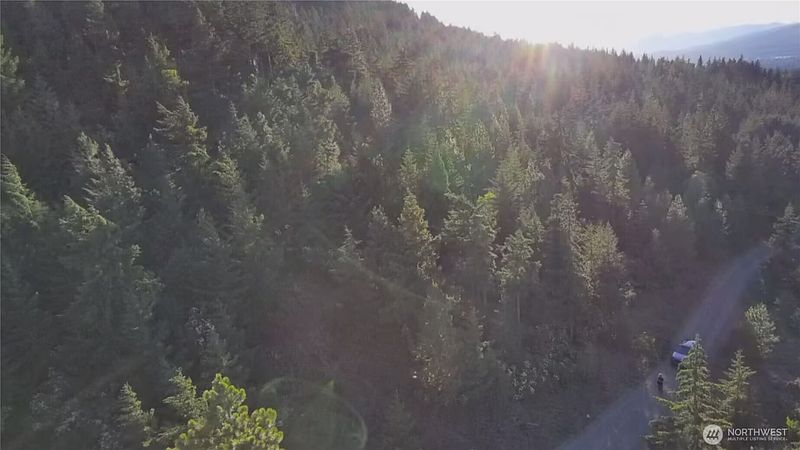 3rd image of 8440 Upper Peoh Point Rd