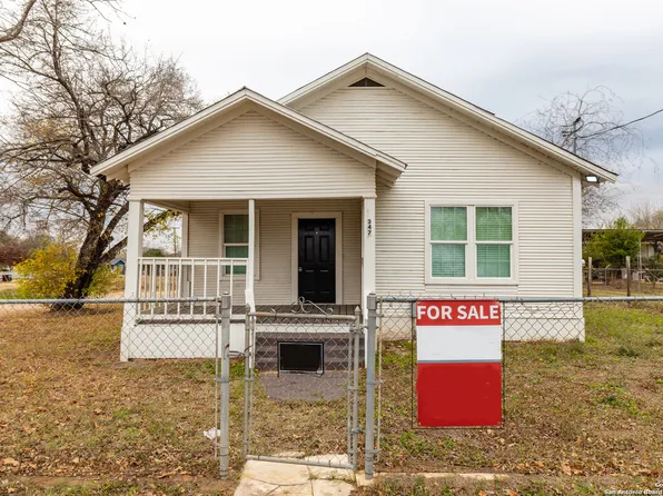 347 N FOURTH ST, Poteet, TX 78065