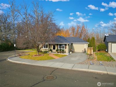 1320 SW Riparian Court, College Place, WA, 99324