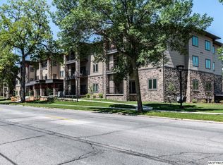 320 1st St NE APT 201, Mason City, IA 50401