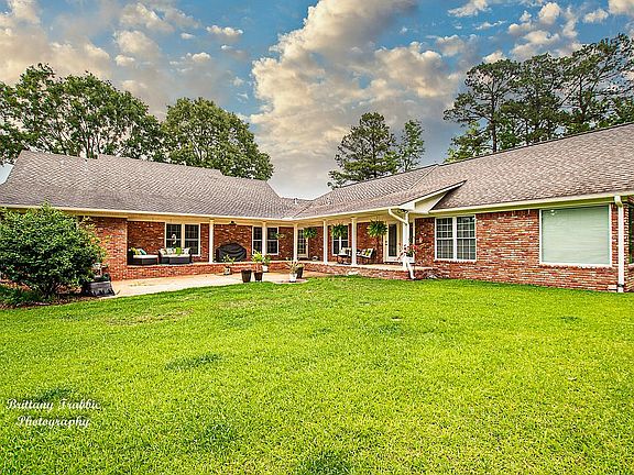 Back porch/patio area