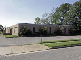 3121 Directors Row, Memphis, TN 38131