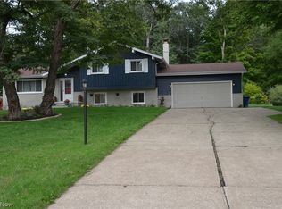 10615 Hickory Hill Ct, Willoughby, OH