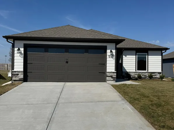 510 N Pear St, Gardner, KS 66030