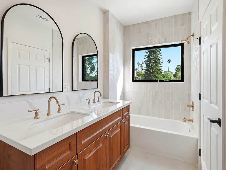 1223 N Avenue 45 #3/4 — Photo 8
