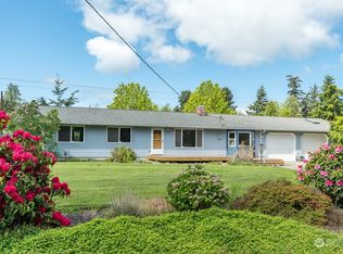 1936 Cascade View Dr, Camano Island, WA