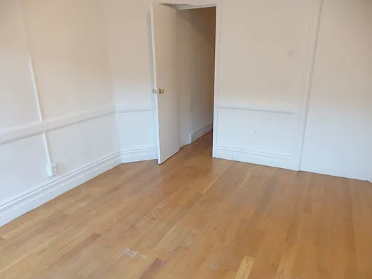 Rented by John O'Kelly Real Estate | media 4