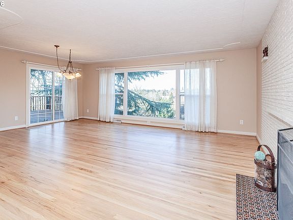 5th image of 6805 NE Multnomah St