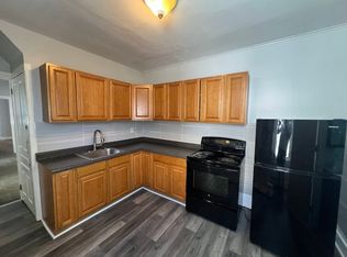 746 N 11th St, Reading, PA 19604