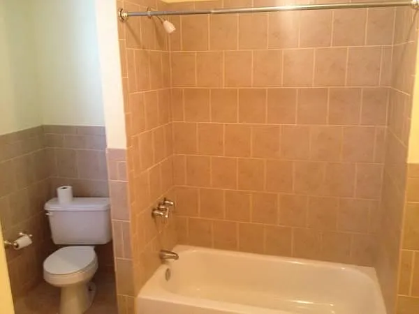 1404 Madison Ave — Photo 9