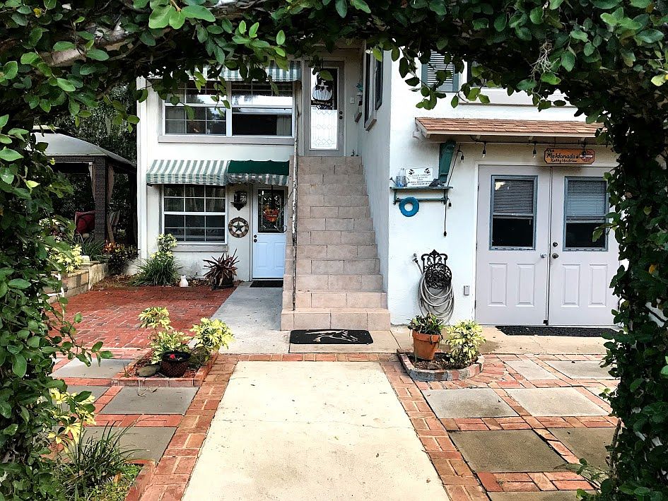 1st image of 608 Mound Ave