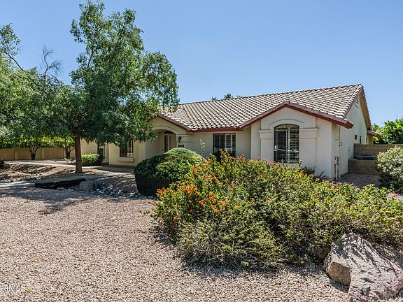 3rd image of 2765 E EL MORO Avenue
