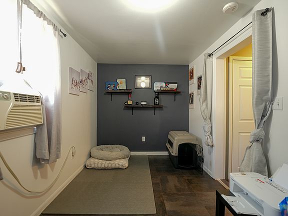 4th image of 493 Harrison Ave