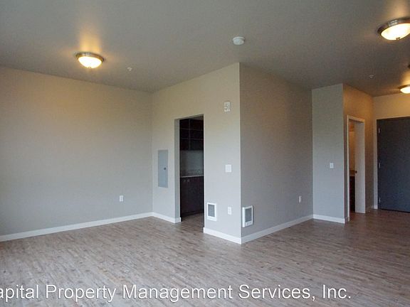 5th image of 411 SE 14th Ave APT 402
