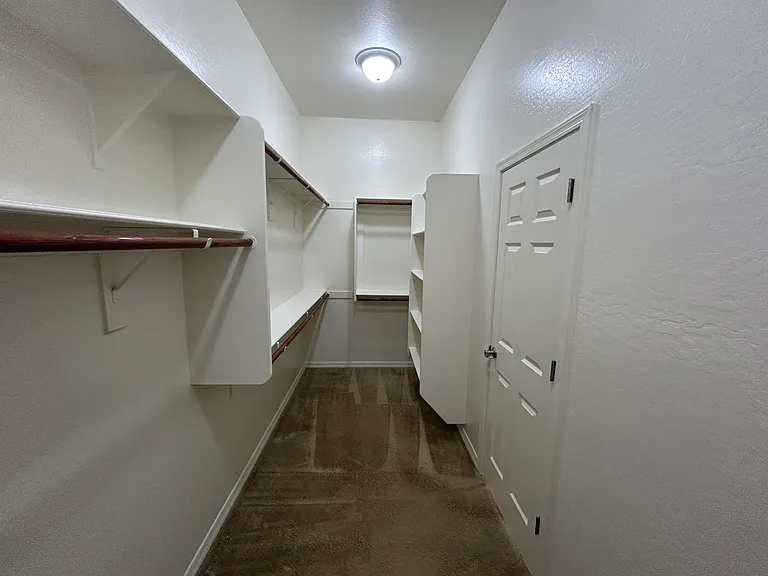 3841 E Powell Pl — Photo 37