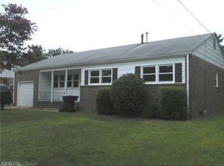 31 E Russell Rd, Hampton, VA 23666