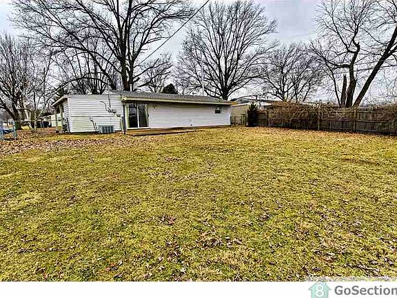 5th image of 9305 Saint William Ct