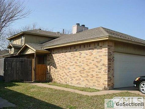 5th image of 1743 Carrington Dr