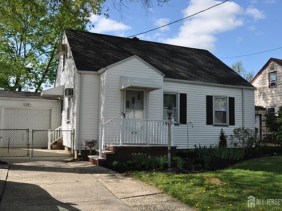3rd image of 213 Old Post Rd