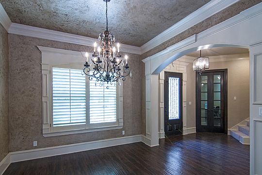 2nd image of 3006 Fairway Oaks Ln