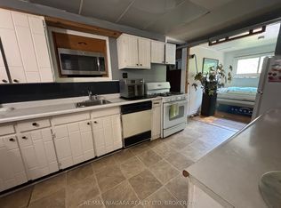 1640 Dominion Rd, Fort Erie, ON L2A5M4