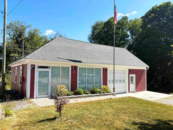 326 Main Street #1, Fremont, NH 03044