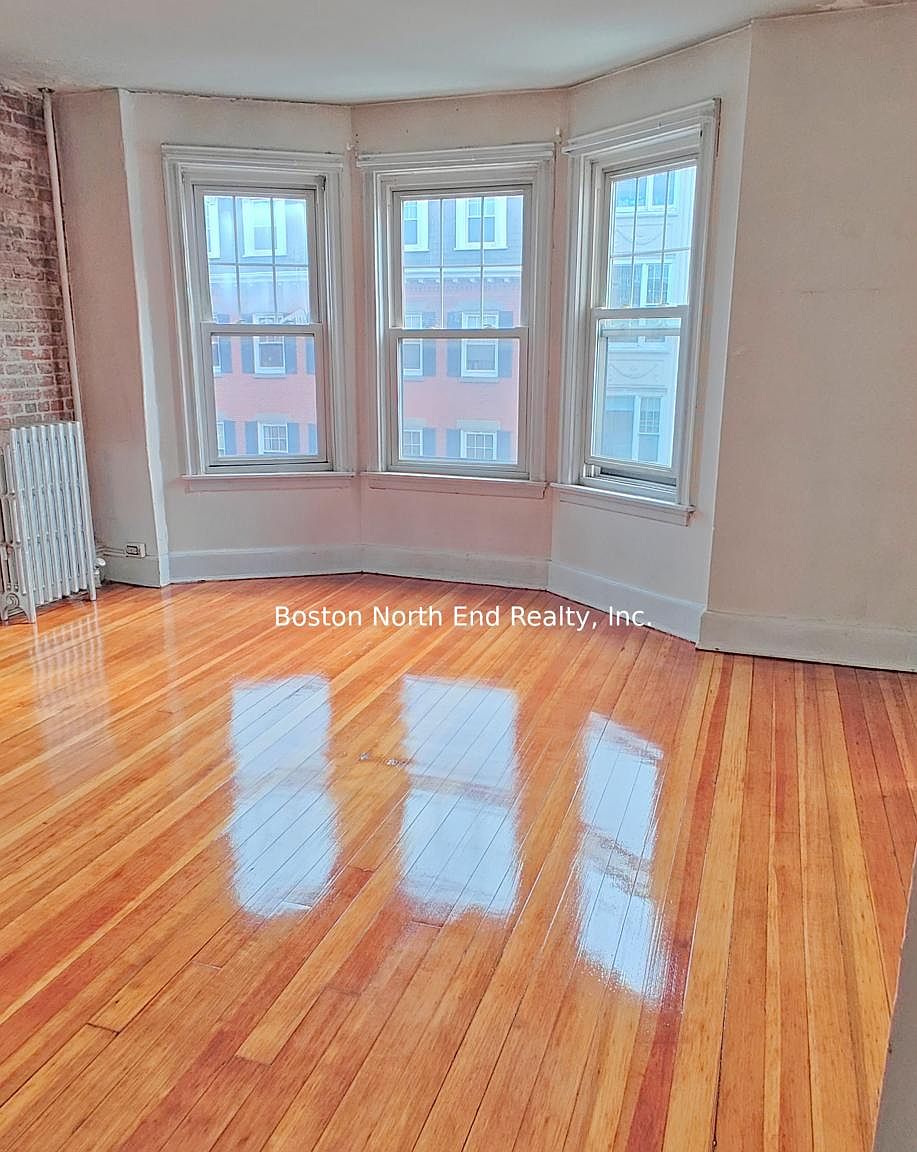 294 Hanover St #3B, Boston, MA 02113 | Zillow