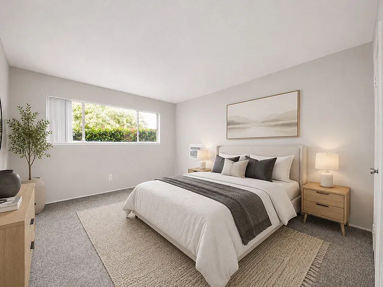 Gold Crossing Apartments — Photo 4
