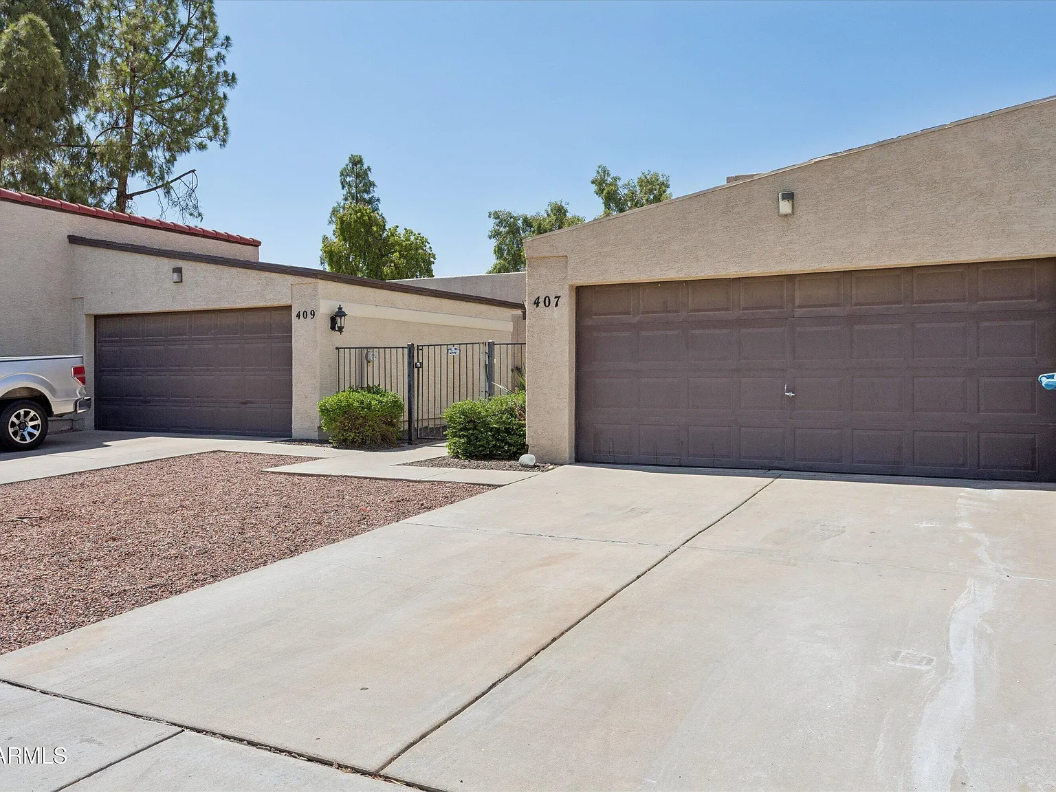 2 bed, 1.5 bath, 1085 sqft, $1,600 — Photo 3