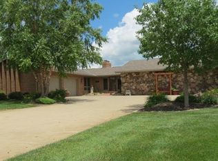 1955 E Camino Real St, Columbus, NE 68601