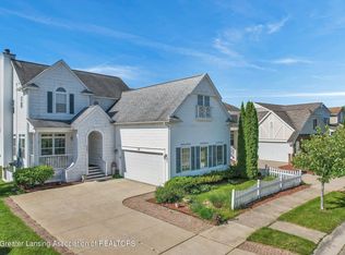 6862 Mulberry Ln, Grand Ledge, MI 48837