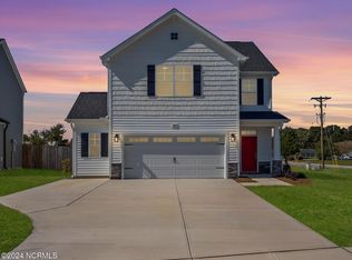 203 Fox Cove Xing, Jacksonville, NC 28546
