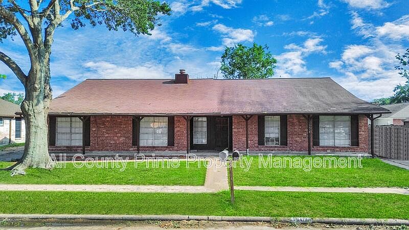 1st image of 19422 Plantain Dr