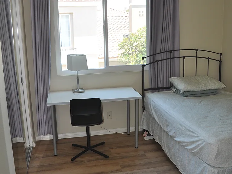 12 Del Cambrea — Photo 19