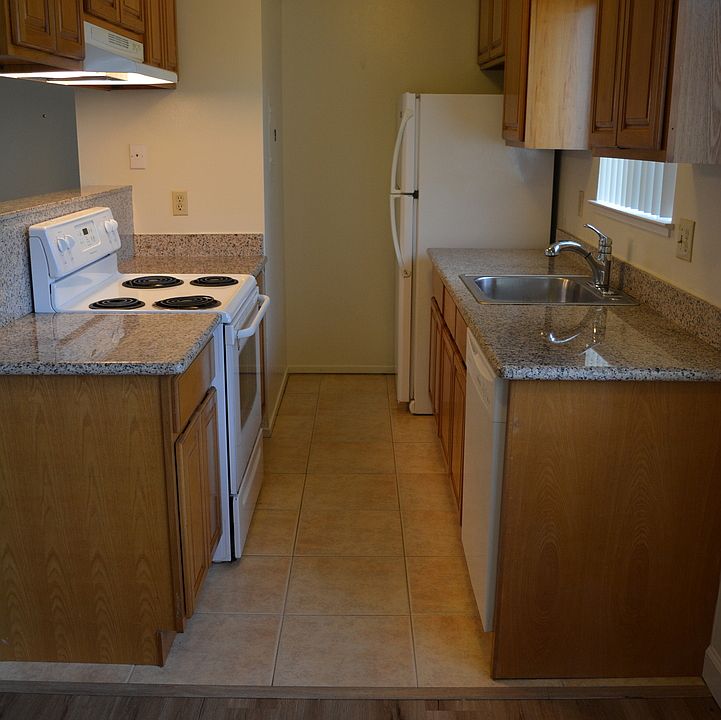 1st image of 219 Watson Dr APT 4