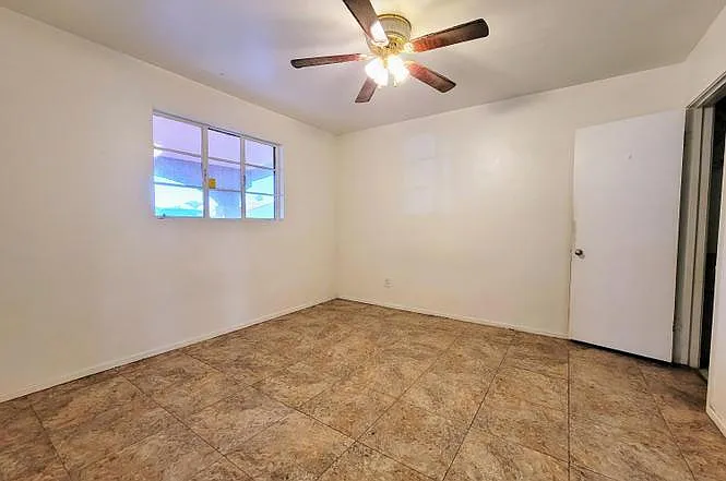 8245 N 31st Ave — Photo 5